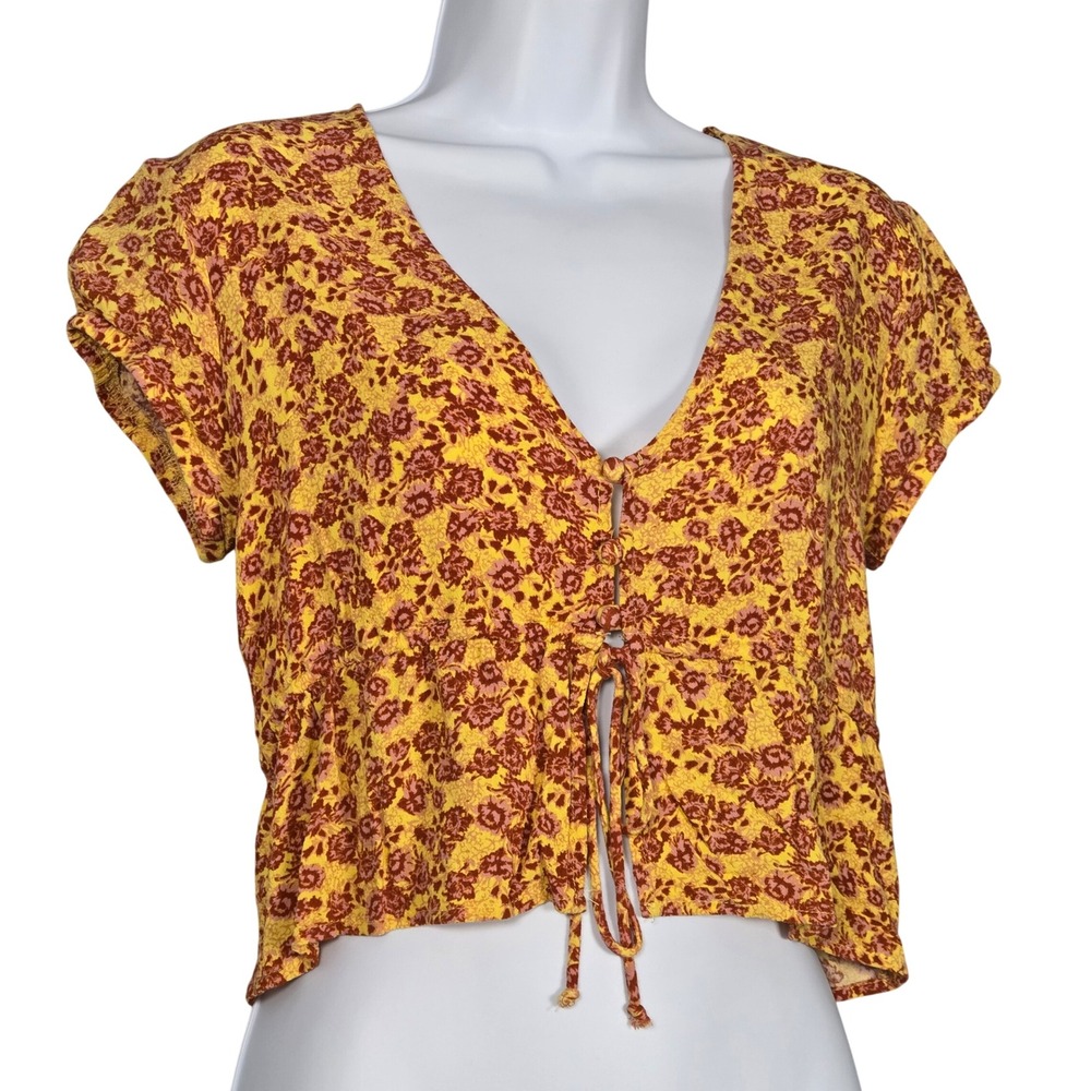 Free People Women‎ XS Button Front Crop Top Yellow Short Sleeve Floral Festival